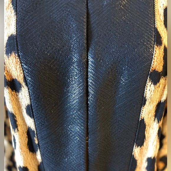 ROBERTO CAVALLI Leopard Print Edge to Edge Linen Jacket in Sz 38 US 2-4 - Picture 10 of 13